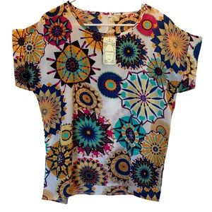 NWT. Fun Pattern Top * XXL